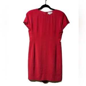 Barry Bricken 100% silk Red Sheath dress Sz 6 Classic Feminine Career Event